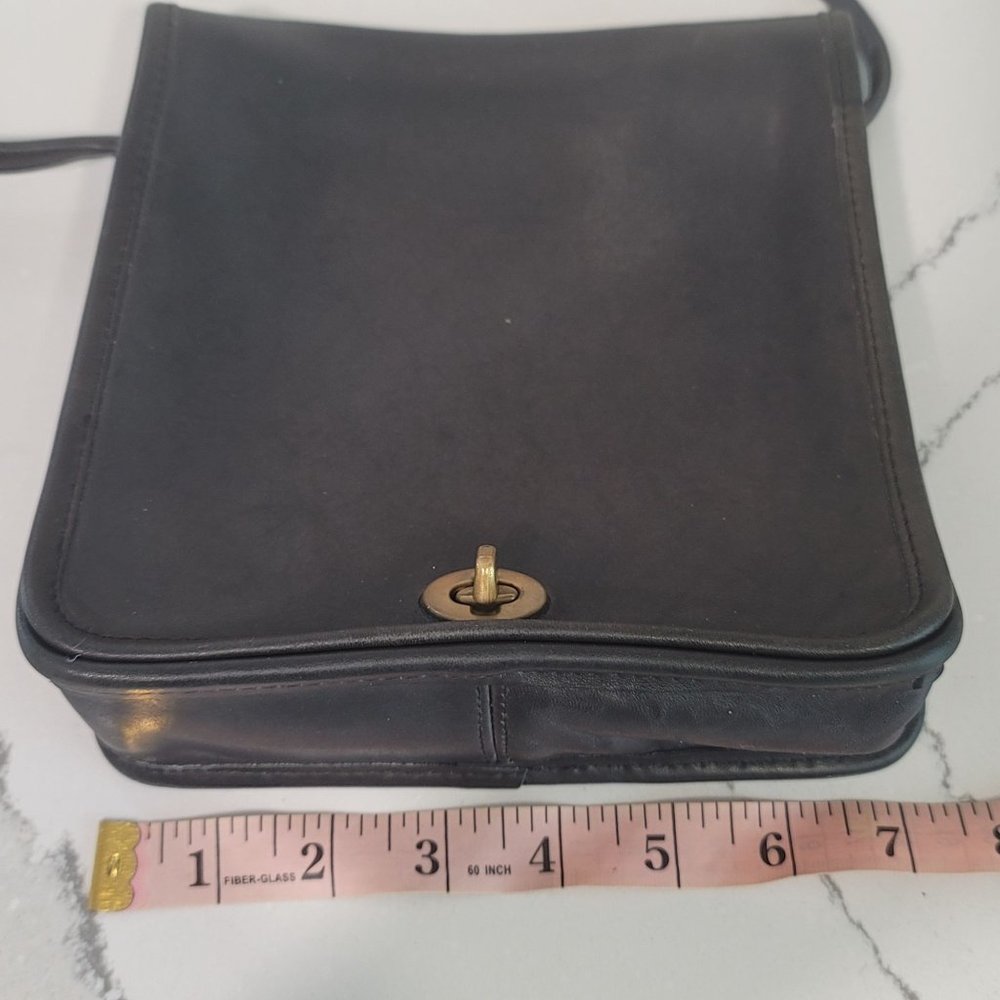 Vintage Coach black leather crossbody bag USA - Picture 10 of 16